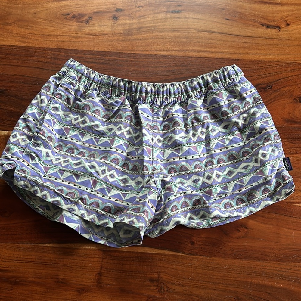 Patagonia Shorts Women M Blue Barely Baggies 2.5”